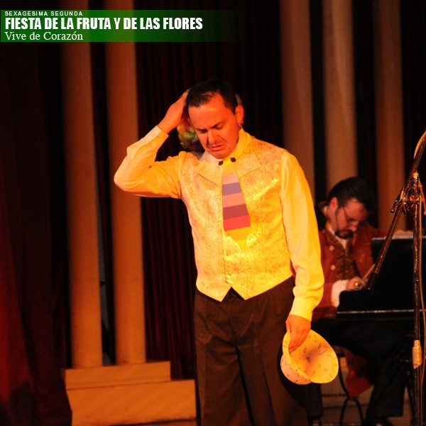 Orquesta en escenario 6